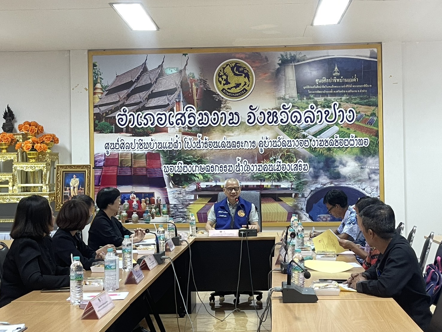 สพอ.เสริมงาม ประชุมคณะอนุกรรมการขับเคลื่อนกองทุนพัฒนาบทบาทสตรี ครั้งที่ 3/2569
